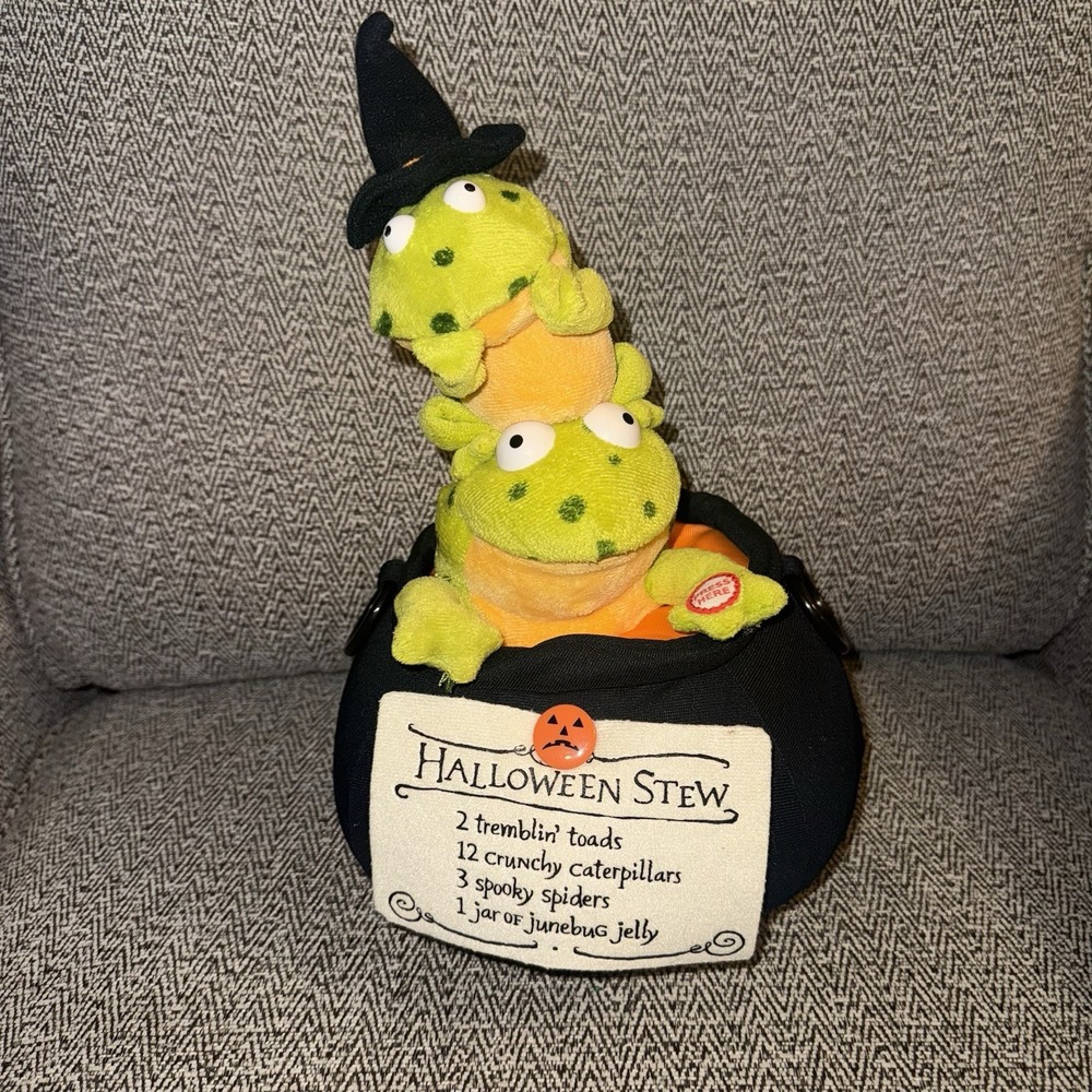Hallmark Tremblin Toads Sound‎ Motion Halloween Witch Stew 12" Sings Cauldron